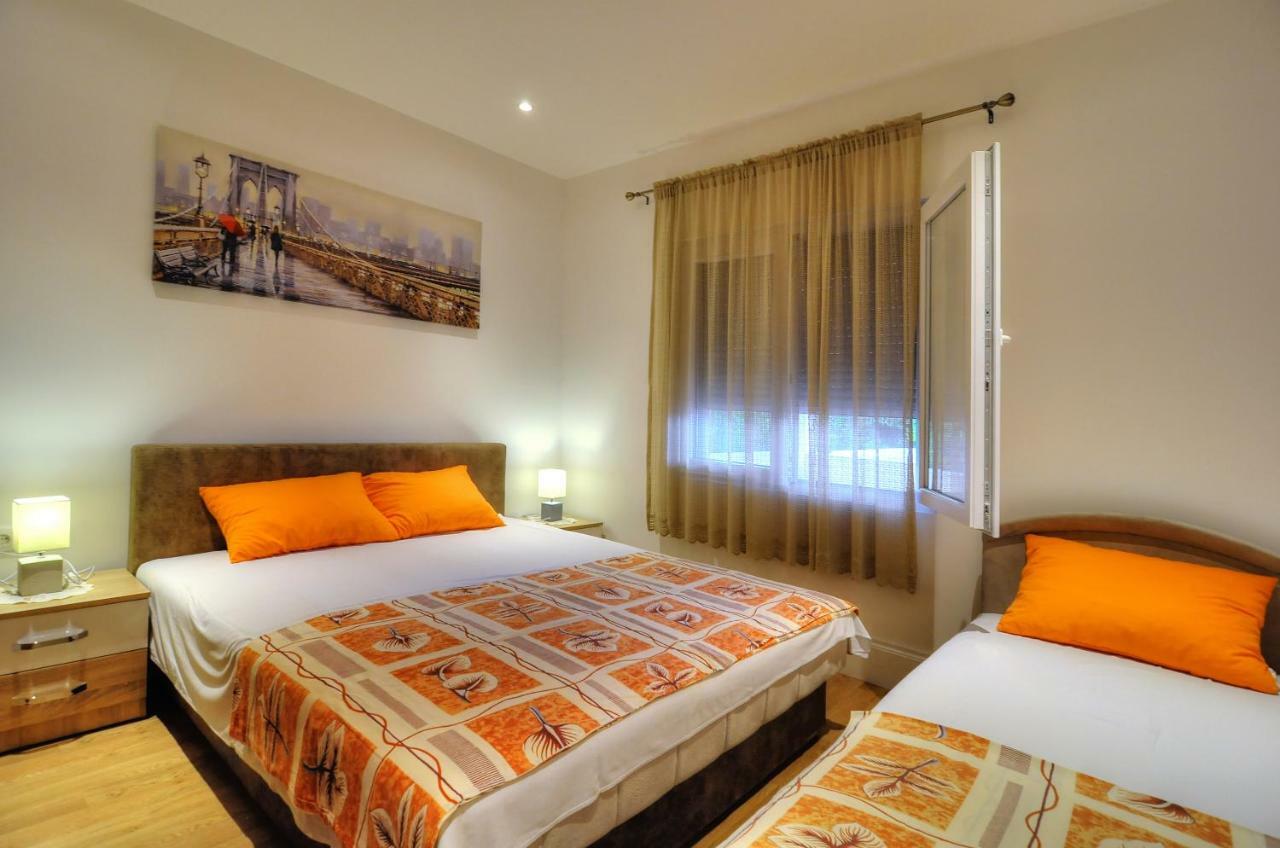Apartments Banicevic Tivat Exterior foto